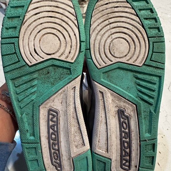 2014 Jordan Flight 630611-145 White Purple Turquoise Sneaker Girls 6Y 7.5 Women - Picture 8 of 8